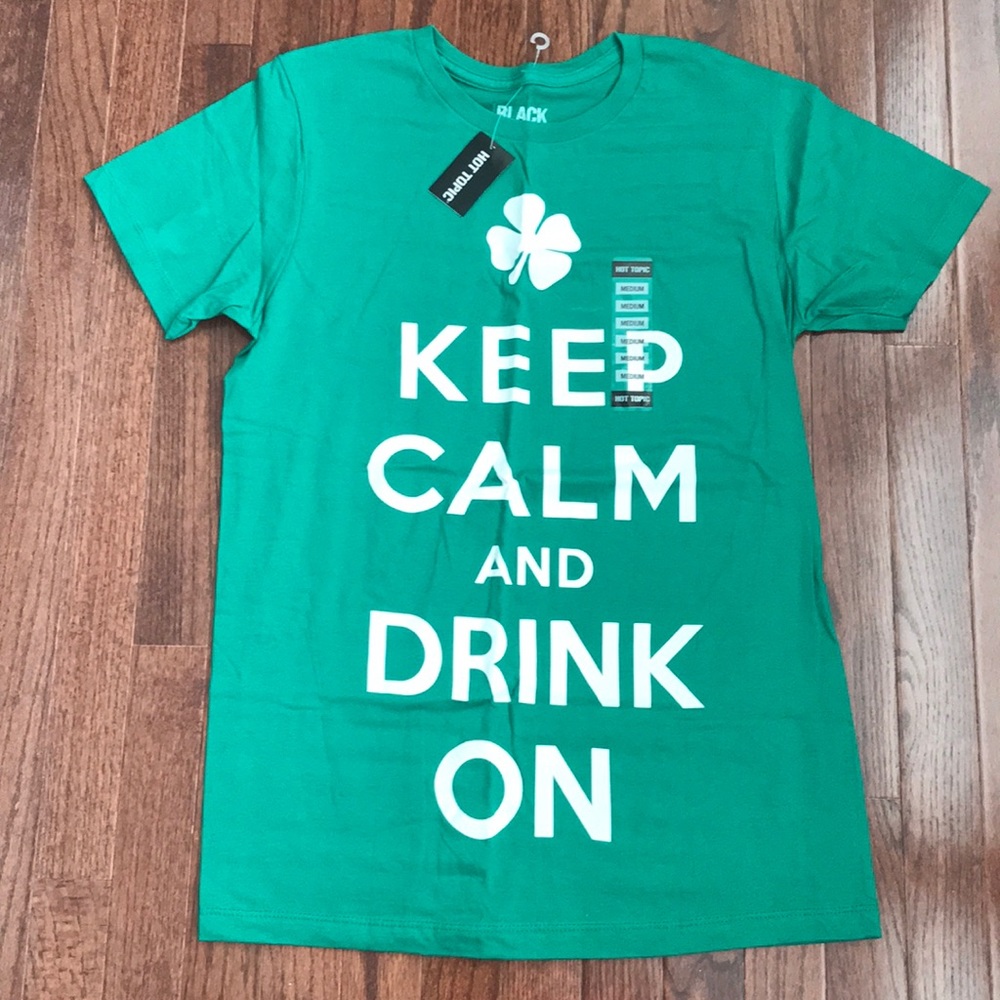 NWT medium graphic T-shirt